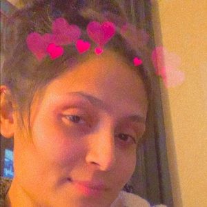 Meet your Posher, Bibi